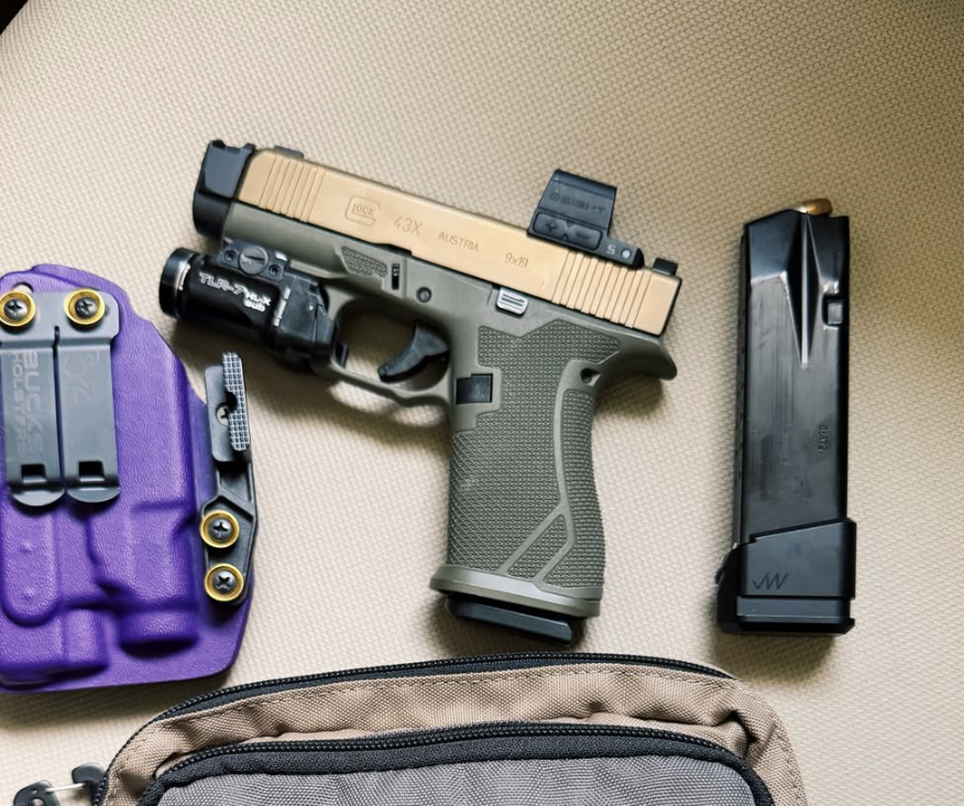 holster choice for weapon light