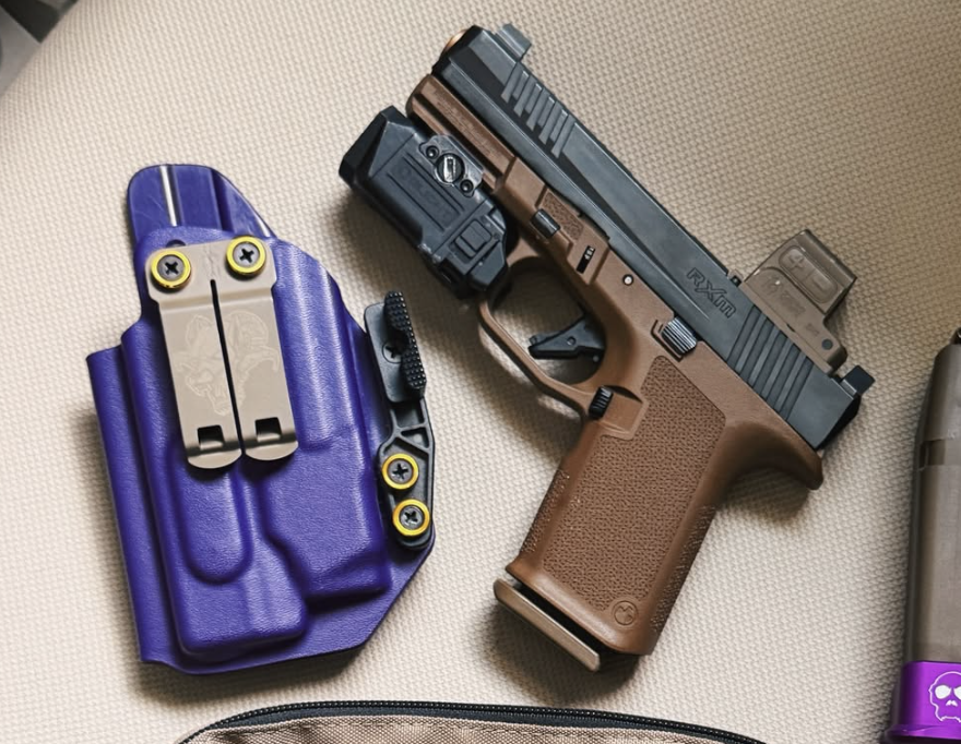 holster for weapon light